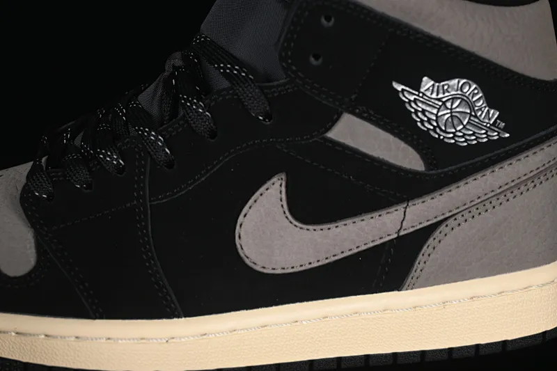 All categories Air Jordan Jordan series basketball shoes Air Jordan 1 Mid Air Jordan 1 Mid AJ1 Joe 1 gray black Chinese culture and leisure sneakers IB7110-002